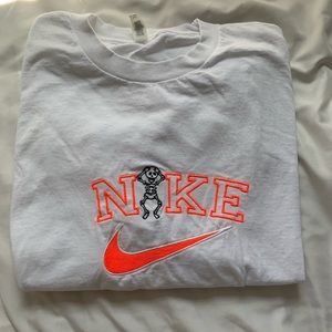 nike embroidered t shirt